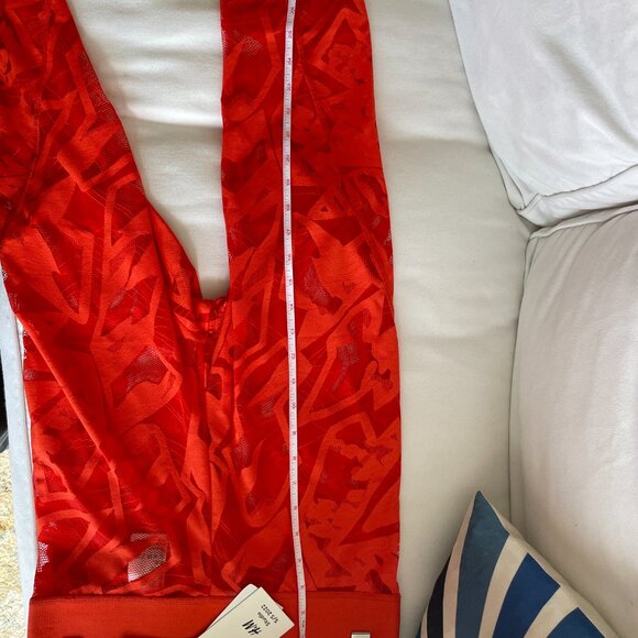 H&M Studio Collections Red Orange Casual Lace Skinny Capri Patterned Leggings M - Picture 3 of 8